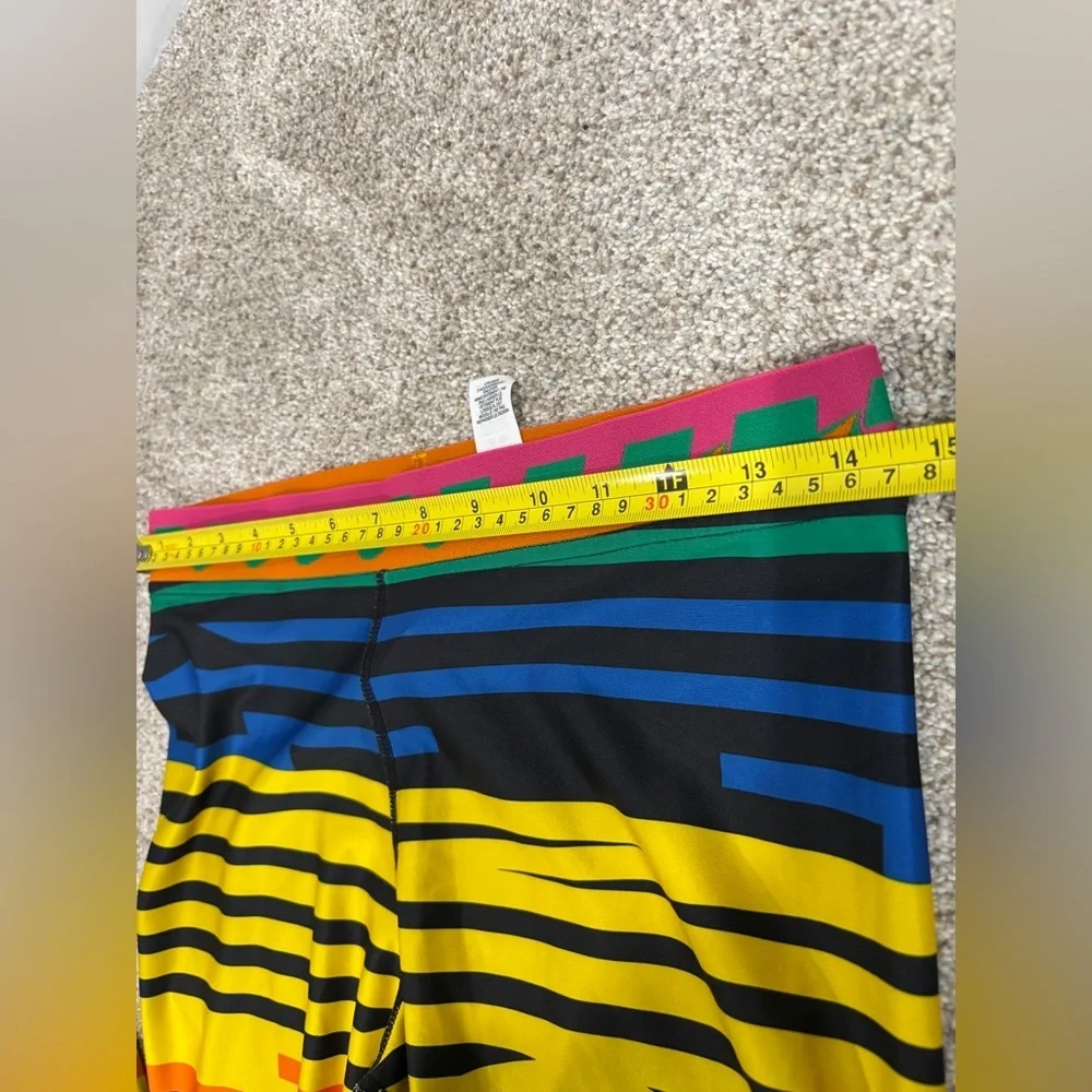 Nike Sportswear NSW Women's Printed Leggings Watermelon Size M activewear - Picture 8 of 13